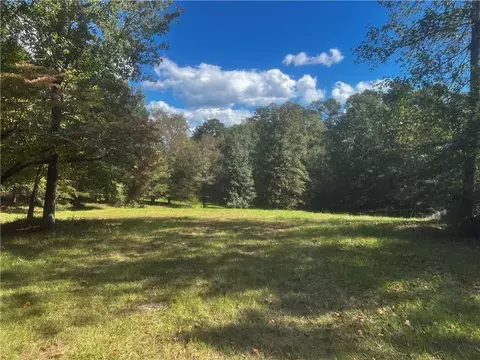 102 S C S Cay Dr SE, Milledgeville, GA 31061