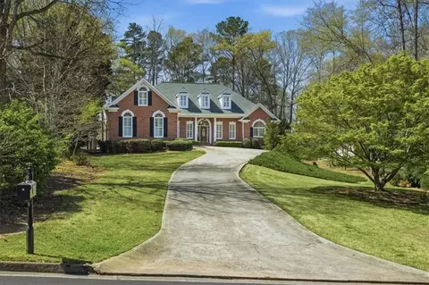 4026 Hickory Fairway Dr, Woodstock, GA 30188