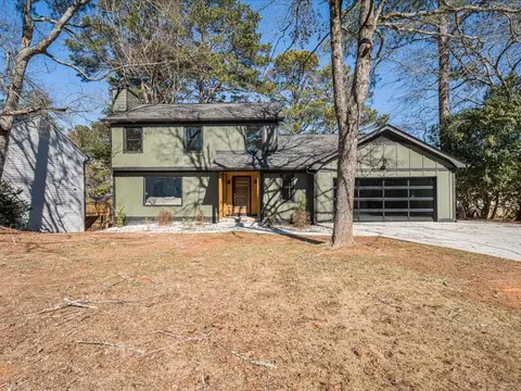 510 Wayt Rd, Roswell, GA 30076