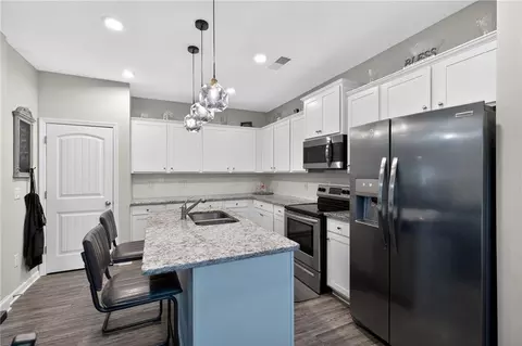 Kitchen - 353 Daffodil Dr, Temple, GA 30179 photo 2 of 3