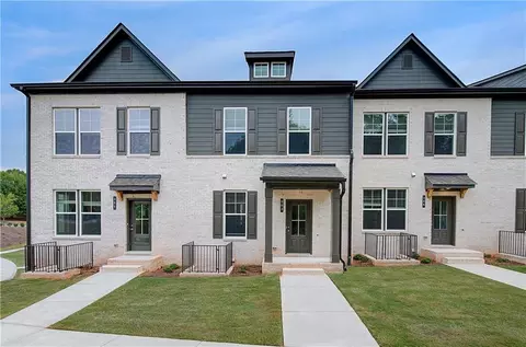 315 Daybreak Ln, Newnan, GA 30265