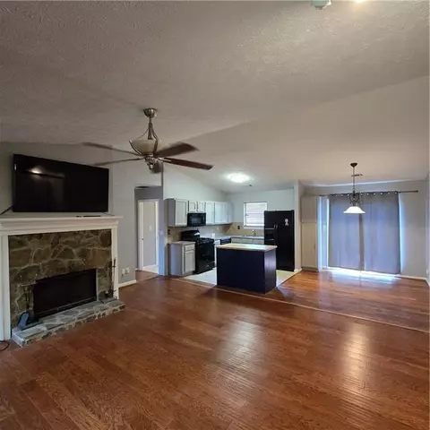 141 Juniper Dr, Mcdonough, GA 30253 photo 3