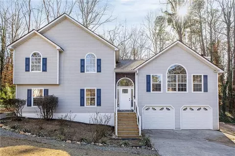 204 Queensbury Ct, Acworth, GA 30102