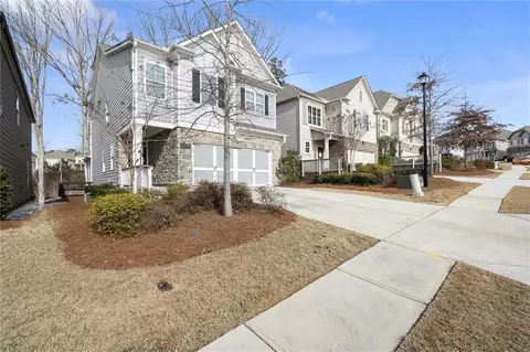 6379 Crosscreek Ln, Flowery Branch, GA 30542