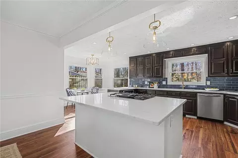 Kitchen - 2017 Parsons Ridge Cir, Duluth, GA 30097 photo 4 of 4