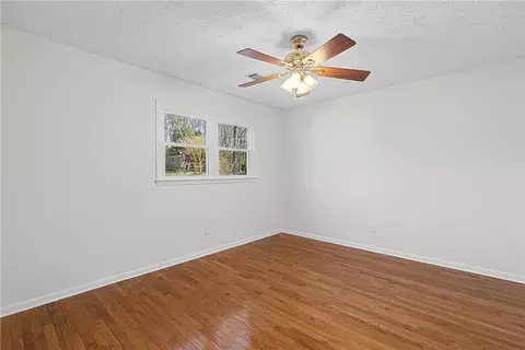 Bedroom - 2017 Parsons Ridge Cir, Duluth, GA 30097 photo 3 of 3