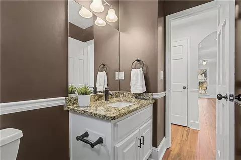 Bath - 2017 Parsons Ridge Cir, Duluth, GA 30097 photo 1 of 5