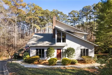 31 Coventry Dr SE, Rome, GA 30161