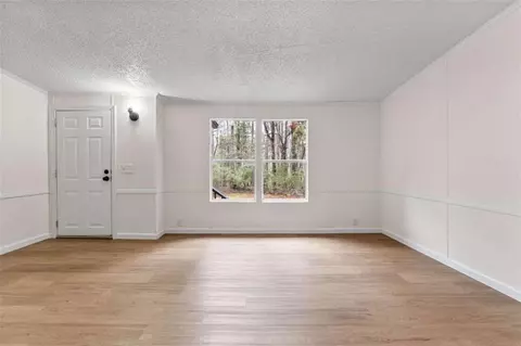 Living - 234 Peoples Rd, Jackson, GA 30233 photo 2 of 7