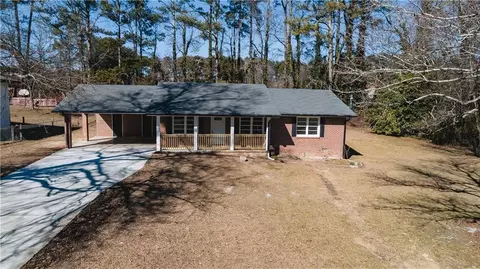 419 Lockridge Ln, Lawrenceville, GA 30046