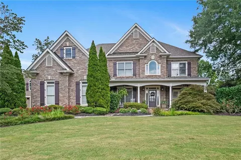 810 Lake Ridge Ct, Canton, GA 30114