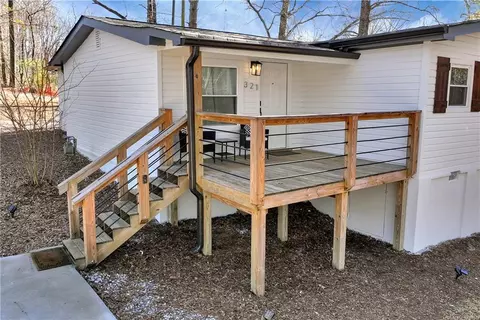 321 Pine Ave, Commerce, GA 30529 photo 3