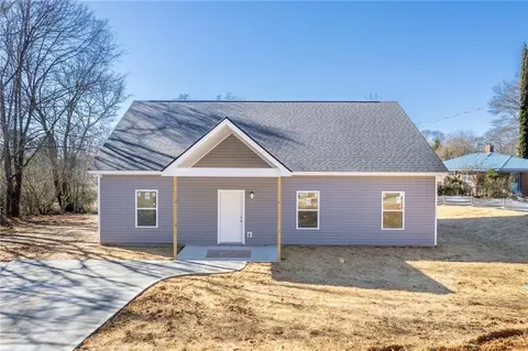 30 Moore Ave, Toccoa, GA 30577 photo 2