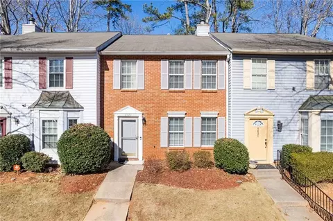 6423 Wedgeview Dr, Tucker, GA 30084
