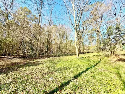 1930 Peters Rd, Tucker, GA 30084