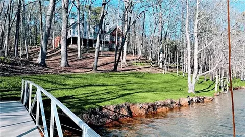 5993 Overby Rd, Flowery Branch, GA 30542