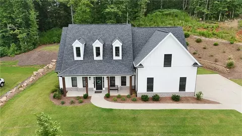 298 Boulder Lake Dr, Cartersville, GA 30121