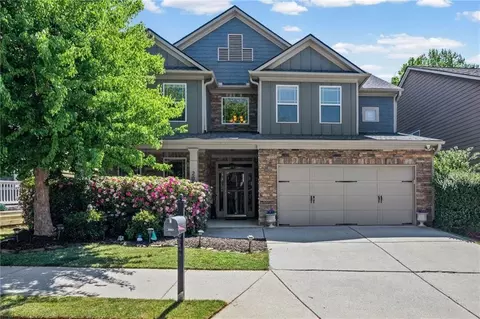 2053 Village Crest Dr NW, Atlanta, GA 30318