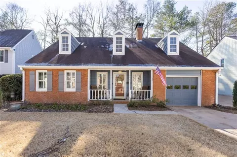 111 Roswell Green Ln, Roswell, GA 30075