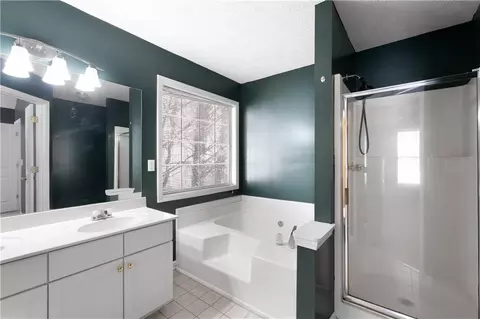 Bath - 4240 Berkeley Mill Ln, Duluth, GA 30096 photo 2 of 5