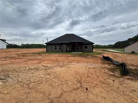 Exterior - 2089 N Hicks Rd, Toccoa, GA 30577 photo 4 of 4