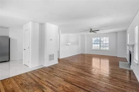 6132 Christopher Ter, Rex, GA 30273 photo 3