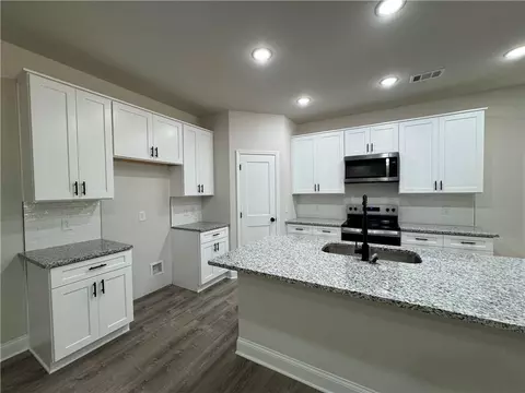 2113 N Hicks Rd, Toccoa, GA 30577 photo 9