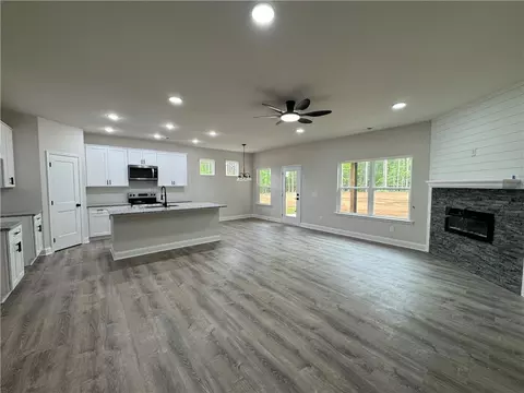 2113 N Hicks Rd, Toccoa, GA 30577 photo 5