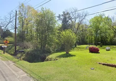 114 Coombs Ave SE, Milledgeville, GA 31061