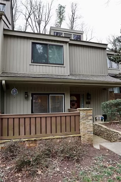 1266 Druid Knoll Dr, Atlanta, GA 30319