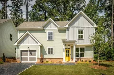 3810 Cottage Cir, Clarkston, GA 30021