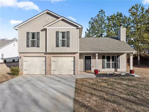 175 Waterford Glen Dr, Lula, GA 30554