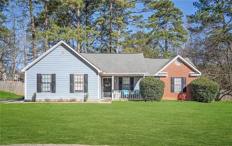 1528 Carriage Ln, Jonesboro, GA 30238