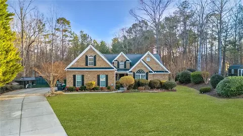 2178 Breezewood Dr, Monroe, GA 30655