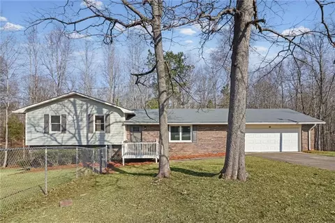 101 Dock Hyde Rd, Carrollton, GA 30116