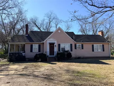 203 E Dixie Hwy E, Rutledge, GA 30663