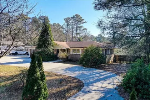1405 Dillon Rd, Austell, GA 30168