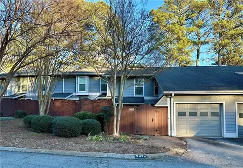 5050 Meadow Ln #9, Marietta, GA 30068