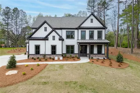 8165 Heardsville Ct, Cumming, GA 30028