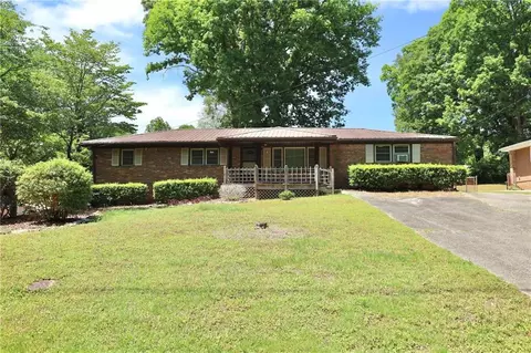 4778 Garrett Dr SW, Mableton, GA 30126