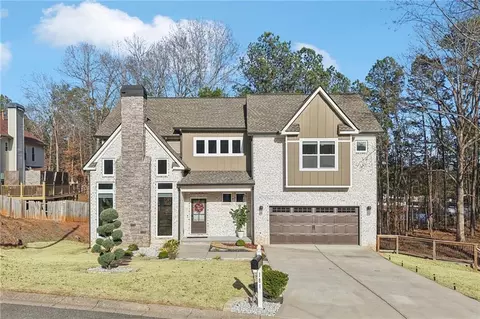 181 Eagle Glen Dr, Woodstock, GA 30189