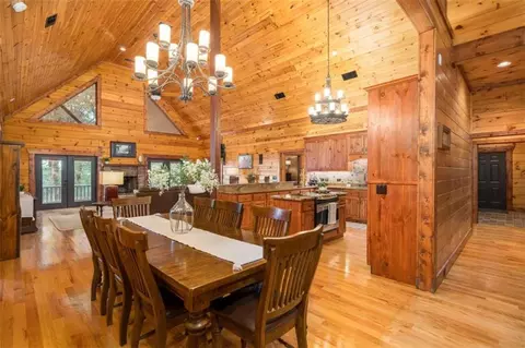 Dining - 31 High Cliff Rd, Jasper, GA 30143 photo 1 of 2