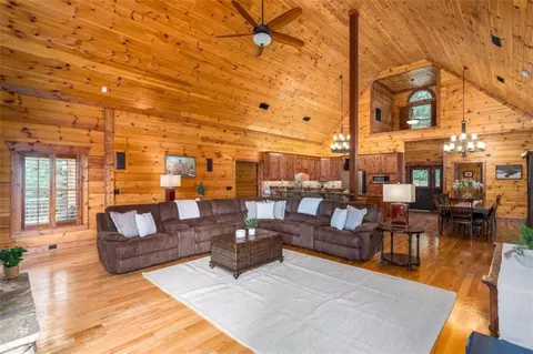 Living - 31 High Cliff Rd, Jasper, GA 30143 photo 2 of 2