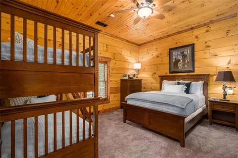 Bedroom - 31 High Cliff Rd, Jasper, GA 30143 photo 6 of 7