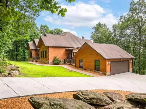 Exterior - 31 High Cliff Rd, Jasper, GA 30143 photo 8 of 9