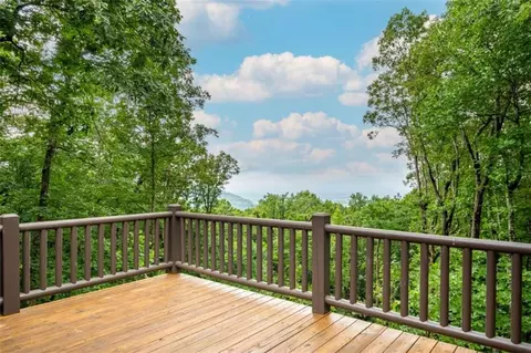 Exterior - 31 High Cliff Rd, Jasper, GA 30143 photo 3 of 9