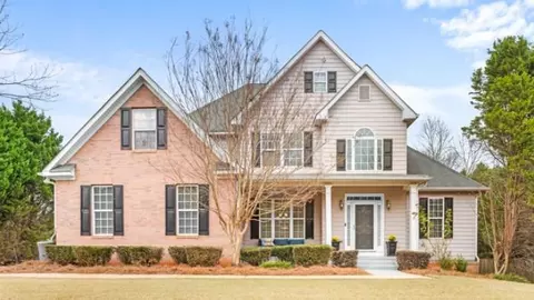 168 Elders Mill Estates Dr, Senoia, GA 30276