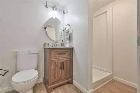 Bath - 3874 Pine Needle Dr, Duluth, GA 30096 photo 1 of 2