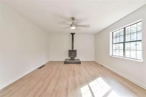 Living - 3874 Pine Needle Dr, Duluth, GA 30096 photo 3 of 4