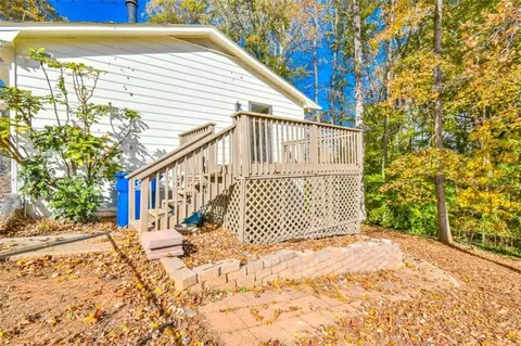 Exterior - 3874 Pine Needle Dr, Duluth, GA 30096 photo 6 of 7